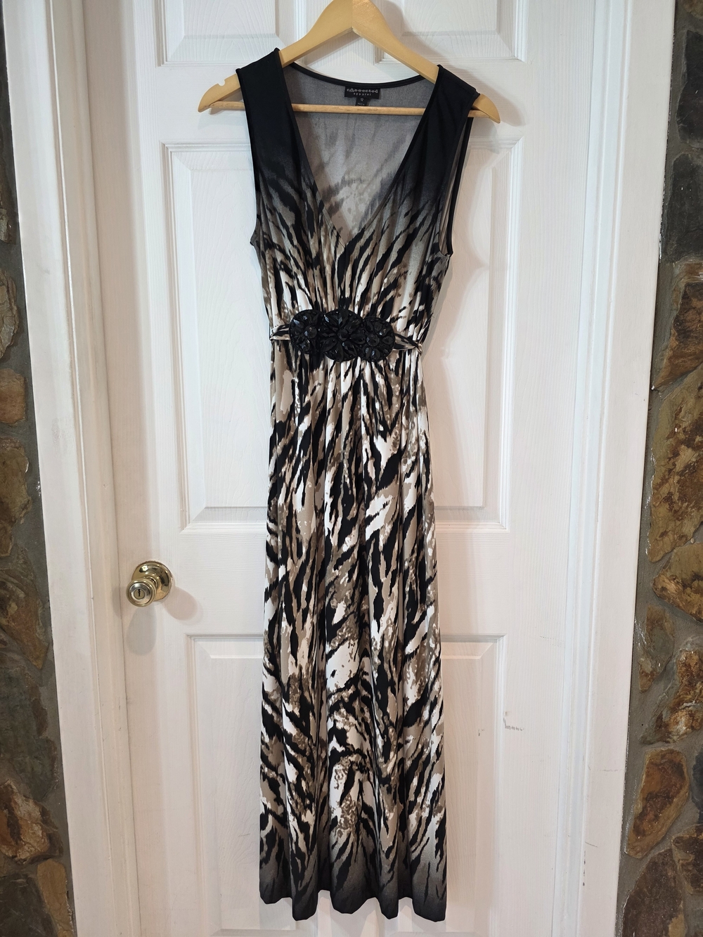 Connected Apparel 12 Zebra Maxi Dress Beaded Beaded Belt V-Neck Back Tie Resort